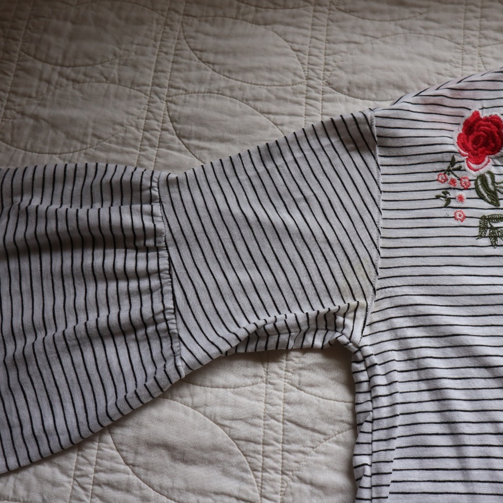 Hollister xs shirt
